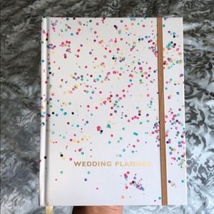 New The Best Wedding Planner Book White